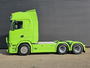 S770 V8 / 6X4 / FULL AIR / RETARDER /